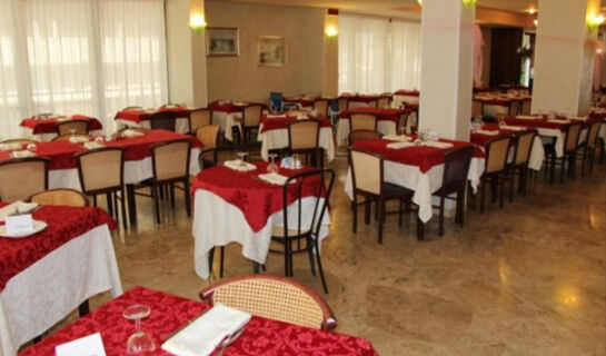 HOTEL AVILA IN Torre Pedrera (RN)