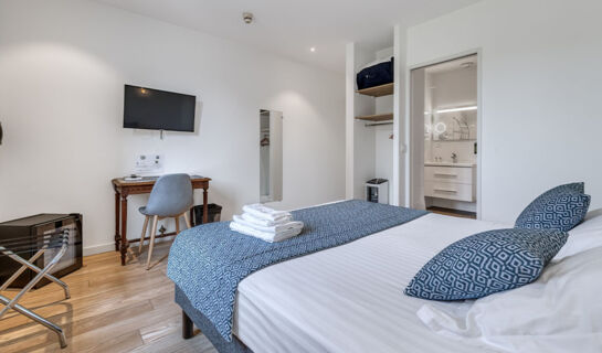 HÔTEL LE FER À CHEVAL Yenne