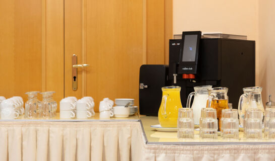 WELLNESS HOTEL JEAN DE CARRO Karlsbad