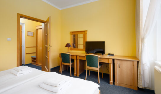 WELLNESS HOTEL JEAN DE CARRO Karlsbad