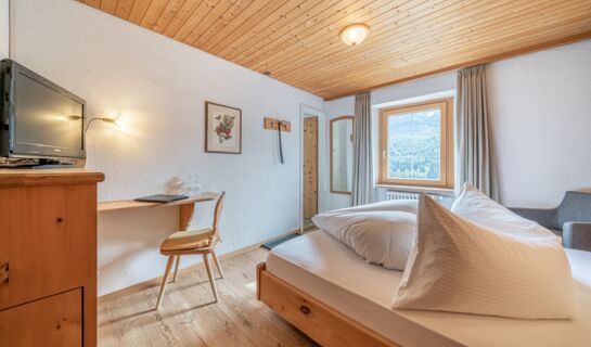 HOTEL BELLAVAL SCUOL ENGADIN Scuol