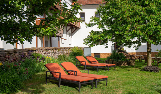 LANDHOTEL 