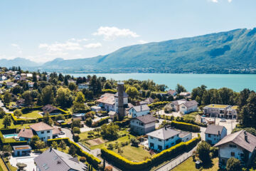 HÔTEL LE FER À CHEVAL Yenne