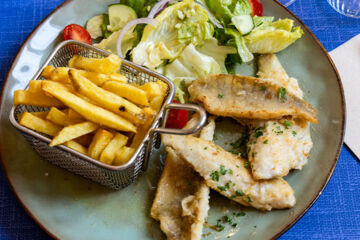 HÔTEL LE FER À CHEVAL Yenne