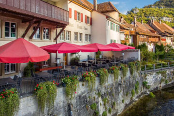 HÔTEL RESTAURANT LA DEMI-LUNE Saint-Ursanne