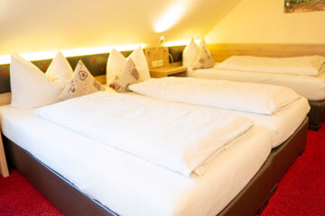 LANDHOTEL 