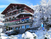 HÔTEL LES TRIOLETS (B&B) Châtel